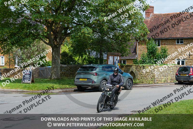 Vintage motorcycle club;eventdigitalimages;no limits trackdays;peter wileman photography;vintage motocycles;vmcc banbury run photographs